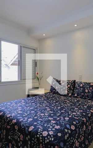 Casa de condomínio à venda com 174m², 4 quartos e 2 vagas Casa de condomínio à venda com 174m², 4 quartos e 2 vagasSuíte 2