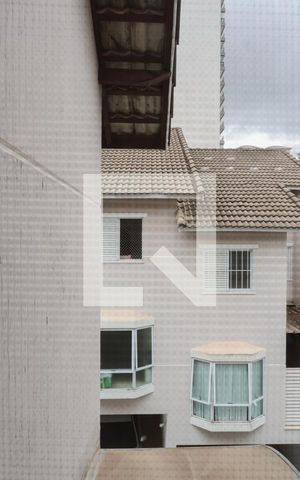 Casa de condomínio à venda com 174m², 4 quartos e 2 vagas Casa de condomínio à venda com 174m², 4 quartos e 2 vagasVista da Suíte 2