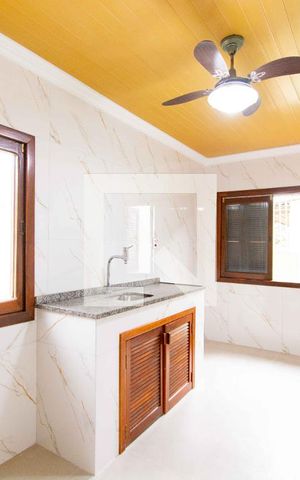 Casa à venda com 183m², 3 quartos e 4 vagas Casa à venda com 183m², 3 quartos e 4 vagasCozinha