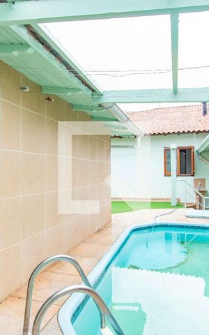 Casa à venda com 183m², 3 quartos e 4 vagas Casa à venda com 183m², 3 quartos e 4 vagasÁrea comum