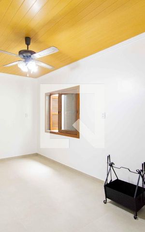 Casa à venda com 183m², 3 quartos e 4 vagas Casa à venda com 183m², 3 quartos e 4 vagasQuarto 1
