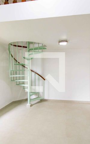 Casa à venda com 183m², 3 quartos e 4 vagas Casa à venda com 183m², 3 quartos e 4 vagasSala