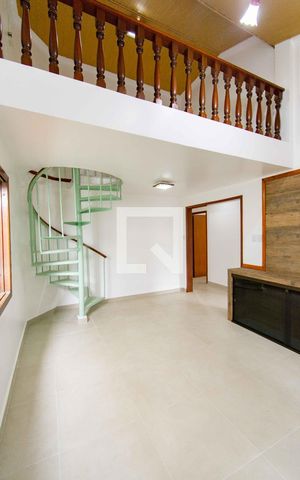 Casa à venda com 183m², 3 quartos e 4 vagas Casa à venda com 183m², 3 quartos e 4 vagasSala