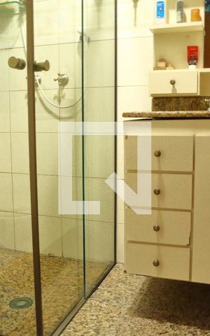 Casa à venda com 252m², 3 quartos e 4 vagasBanheiro Suíte 3