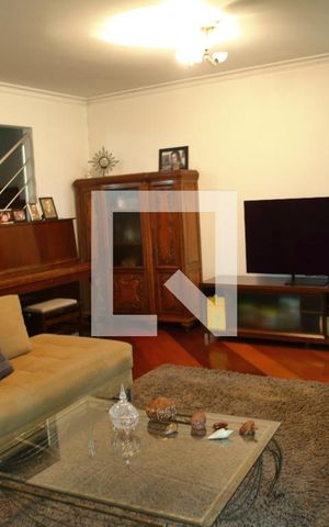 Casa à venda com 252m², 3 quartos e 4 vagasSala