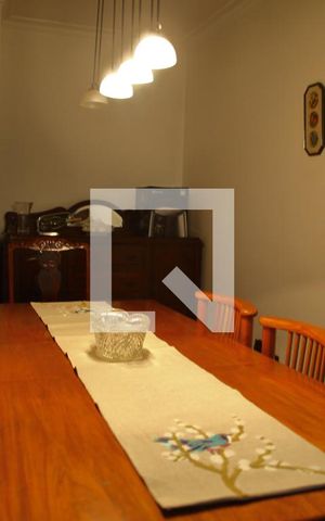 Casa à venda com 252m², 3 quartos e 4 vagasCopa