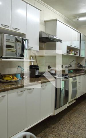 Casa à venda com 252m², 3 quartos e 4 vagasCozinha
