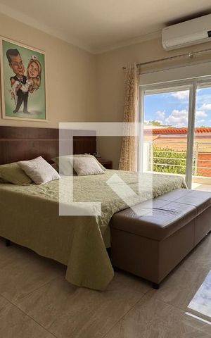 Casa à venda com 358m², 5 quartos e 6 vagas Casa à venda com 358m², 5 quartos e 6 vagasSuíte 1