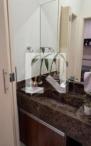 Casa à venda com 358m², 5 quartos e 6 vagas Casa à venda com 358m², 5 quartos e 6 vagasBanheiro da Suite 5