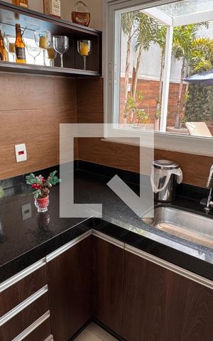 Casa à venda com 358m², 5 quartos e 6 vagas Casa à venda com 358m², 5 quartos e 6 vagasEspaço Gourmet