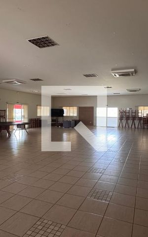 Casa à venda com 358m², 5 quartos e 6 vagas Casa à venda com 358m², 5 quartos e 6 vagasÁrea comum - Salão de festas