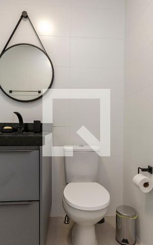 Apartamento para alugar com 34m², 1 quarto e sem vaga Apartamento para alugar com 34m², 1 quarto e sem vagaBanheiro da Suíte