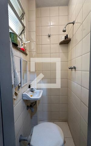 Apartamento à venda com 122m², 3 quartos e 1 vaga Apartamento à venda com 122m², 3 quartos e 1 vagaBanheiro de serviço
