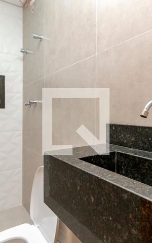 Casa à venda com 100m², 3 quartos e 2 vagasBanheiro da Suíte 3