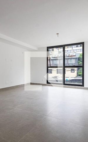 Casa de condomínio à venda com 275m², 3 quartos e 2 vagas Casa de condomínio à venda com 275m², 3 quartos e 2 vagasSala