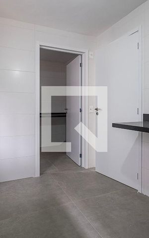 Casa de condomínio à venda com 226m², 3 quartos e 3 vagas Casa de condomínio à venda com 226m², 3 quartos e 3 vagasCozinha
