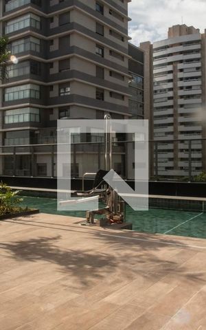 Studio à venda com 28m², 1 quarto e sem vagaÁrea comum - Piscina
