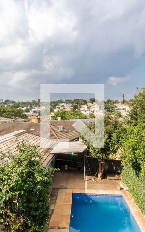 Casa de condomínio à venda com 350m², 4 quartos e 4 vagas Casa de condomínio à venda com 350m², 4 quartos e 4 vagasVista da Varanda da Suíte 2