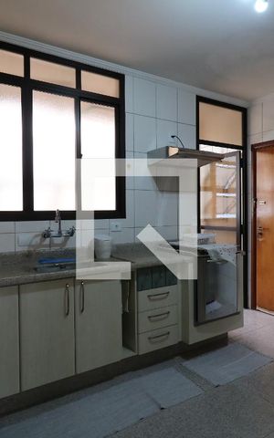 Apartamento à venda com 130m², 3 quartos e 2 vagasCozinha