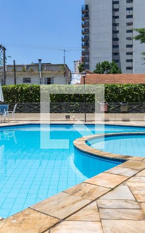 Apartamento à venda com 104m², 3 quartos e 2 vagas Apartamento à venda com 104m², 3 quartos e 2 vagasÁrea comum - Piscina