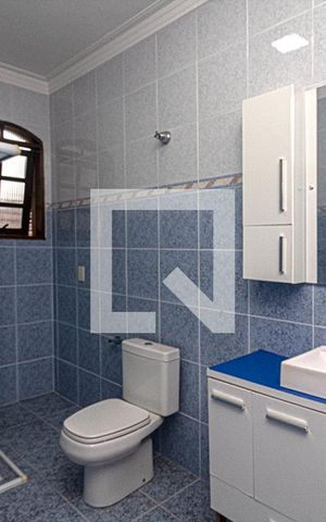 Casa à venda com 200m², 3 quartos e 5 vagas Casa à venda com 200m², 3 quartos e 5 vagasBanheiro da Suíte 3