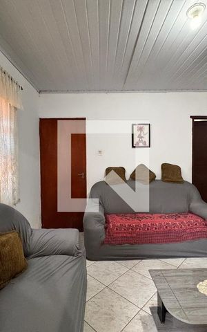 Casa à venda com 95m², 3 quartos e 1 vaga Casa à venda com 95m², 3 quartos e 1 vagaSala