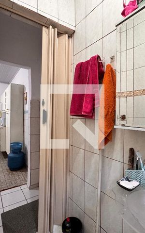 Casa à venda com 95m², 3 quartos e 1 vaga Casa à venda com 95m², 3 quartos e 1 vagaBanheiro