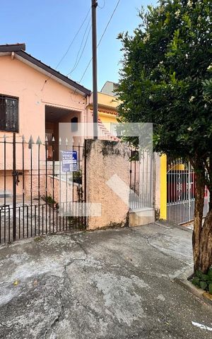 Casa à venda com 95m², 3 quartos e 1 vaga Casa à venda com 95m², 3 quartos e 1 vagaFachada + plaquinha