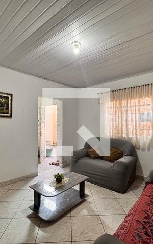 Casa à venda com 95m², 3 quartos e 1 vaga Casa à venda com 95m², 3 quartos e 1 vagaSala