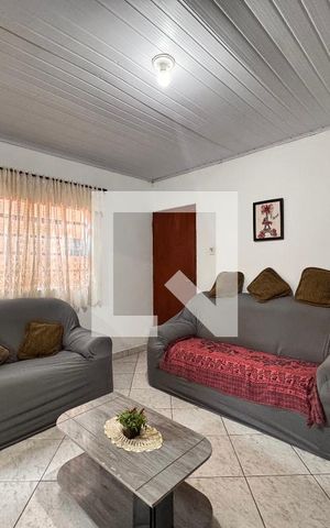 Casa à venda com 95m², 3 quartos e 1 vaga Casa à venda com 95m², 3 quartos e 1 vagaSala