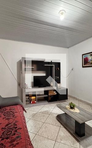 Casa à venda com 95m², 3 quartos e 1 vaga Casa à venda com 95m², 3 quartos e 1 vagaSala