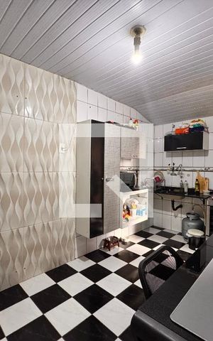 Casa à venda com 95m², 3 quartos e 1 vaga Casa à venda com 95m², 3 quartos e 1 vagaCozinha edícula