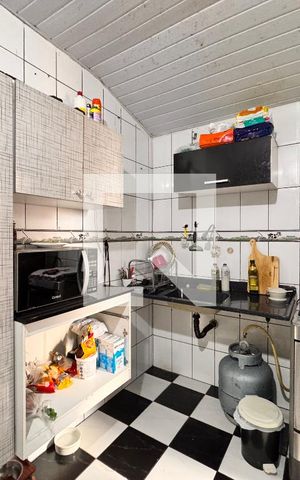 Casa à venda com 95m², 3 quartos e 1 vaga Casa à venda com 95m², 3 quartos e 1 vagaCozinha edícula