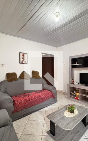 Casa à venda com 95m², 3 quartos e 1 vaga Casa à venda com 95m², 3 quartos e 1 vagaSala