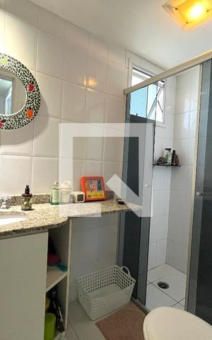 Apartamento à venda com 105m², 2 quartos e 2 vagas Apartamento à venda com 105m², 2 quartos e 2 vagasBanheiro da Suíte