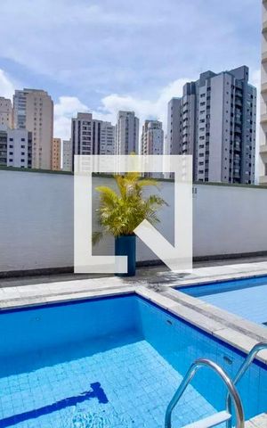 Apartamento à venda com 105m², 2 quartos e 2 vagas Apartamento à venda com 105m², 2 quartos e 2 vagasÁrea comum - Piscina