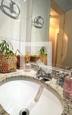 Apartamento à venda com 105m², 2 quartos e 2 vagas Apartamento à venda com 105m², 2 quartos e 2 vagasBanheiro Corredor
