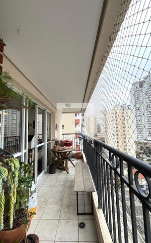 Apartamento à venda com 105m², 2 quartos e 2 vagas Apartamento à venda com 105m², 2 quartos e 2 vagasVaranda