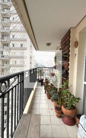 Apartamento à venda com 105m², 2 quartos e 2 vagas Apartamento à venda com 105m², 2 quartos e 2 vagasVaranda