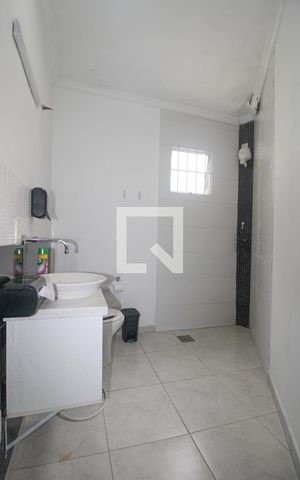 Casa à venda com 163m², 3 quartos e 2 vagas Casa à venda com 163m², 3 quartos e 2 vagasBanheiro do Quarto 3 (suíte)