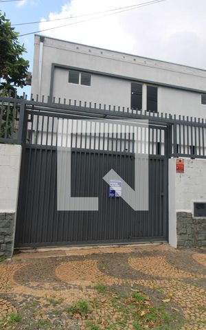 Casa à venda com 163m², 3 quartos e 2 vagasFachada