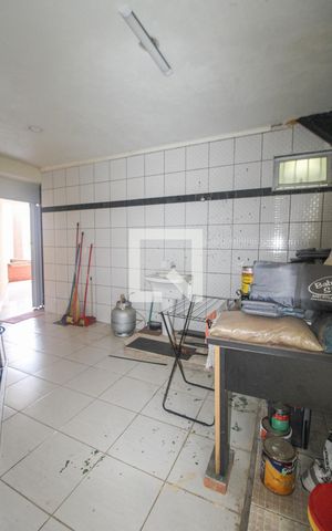 Casa à venda com 163m², 3 quartos e 2 vagas Casa à venda com 163m², 3 quartos e 2 vagasÁrea de Serviço