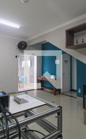 Casa à venda com 163m², 3 quartos e 2 vagas Casa à venda com 163m², 3 quartos e 2 vagasSala 2