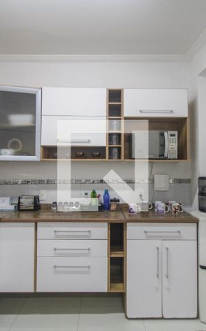 Casa à venda com 163m², 3 quartos e 2 vagas Casa à venda com 163m², 3 quartos e 2 vagasCozinha