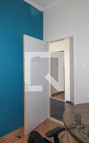 Casa à venda com 163m², 3 quartos e 2 vagas Casa à venda com 163m², 3 quartos e 2 vagasQuarto 2