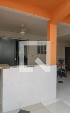 Casa à venda com 163m², 3 quartos e 2 vagas Casa à venda com 163m², 3 quartos e 2 vagasCozinha externa e quintal