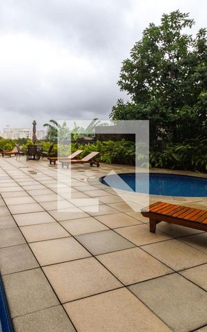 Apartamento à venda com 126m², 1 quarto e 2 vagas Apartamento à venda com 126m², 1 quarto e 2 vagasÁrea comum - Piscina