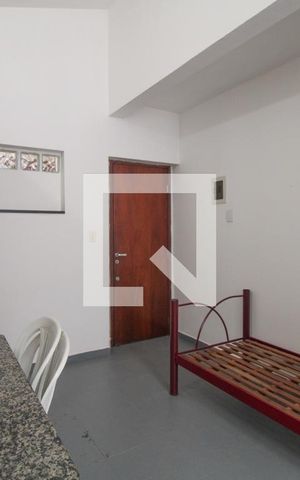Studio para alugar com 30m², 1 quarto e sem vaga Studio para alugar com 30m², 1 quarto e sem vagaStudio