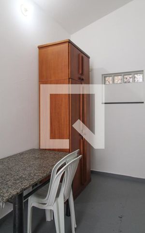 Studio para alugar com 30m², 1 quarto e sem vaga Studio para alugar com 30m², 1 quarto e sem vagaStudio