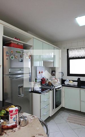Apartamento para alugar com 130m², 3 quartos e 3 vagasCozinha 